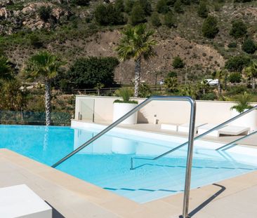 Middle Floor Apartment in Benalmadena Pueblo - Photo 5