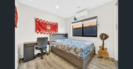 Modern comfort family home in a convenient location - Photo 4