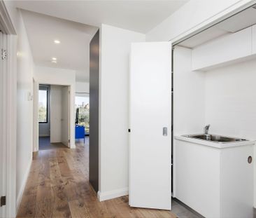 Modern two bedroom apartment - Photo 4