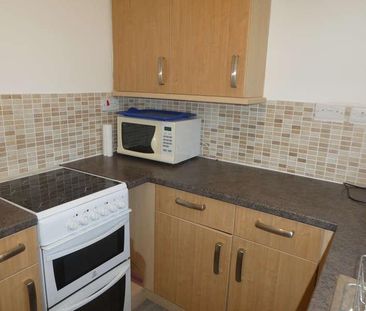 Lancia Close, Aldermans Green, Coventry, CV6 - Photo 1