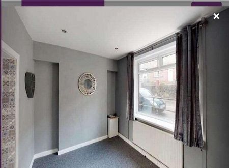 Pentwyn Avenue, Mountain Ash, CF45 - Photo 2