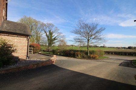 Two Bed Barn Conversion - Photo 5