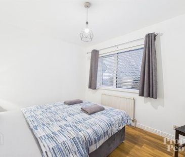 74 Gainsborough Drive, Belfast, BT15 3EL - Photo 6