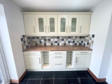 Derrington Leys, DE24, Derby - Photo 5
