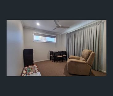51 MCCARTHY STREET, Avenell Heights, Qld 4670 - Photo 4