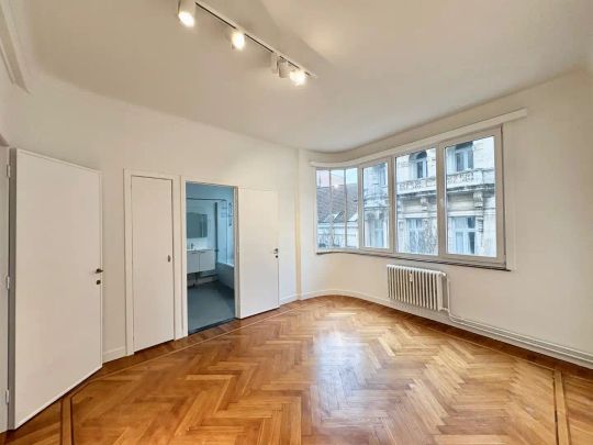 Instapklaar 2-slaapkamerappartement met zijzicht op de Meir ca. 140 m² - Foto 1