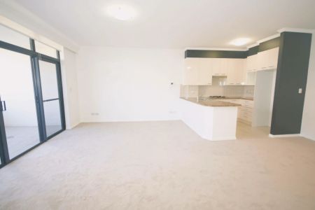 2Bedrooms, 2Bathrooms - Photo 2