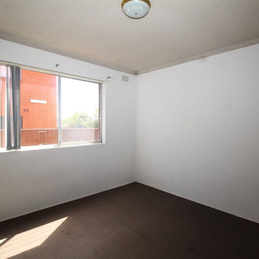GROUND FLOOR ONE BEDROOM UNIT - Photo 1