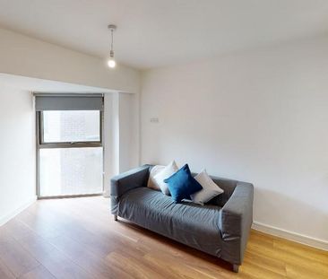 Studio to rent - Photo 5