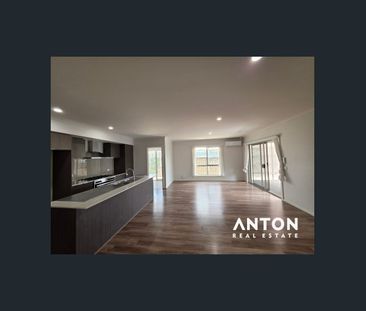 Modern & Spacious Family Living in the Heart of Tarneit - Photo 6