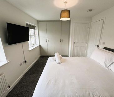 3 bedroom semi-detached house to rent - Photo 6