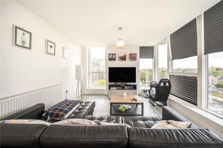 3 bedroom apartment to rent - Photo 2