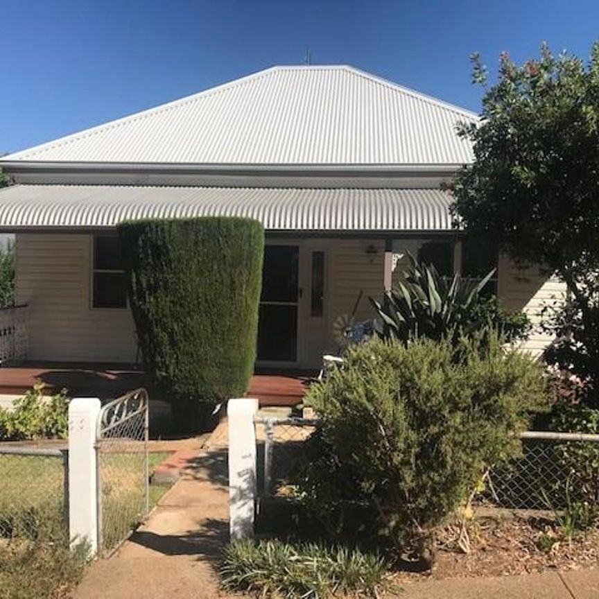 Tamworth Furnished Accommodation - North Tamworth - Photo 1