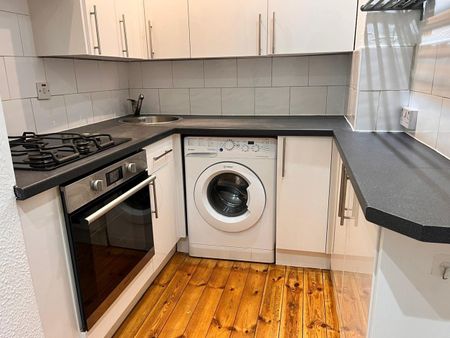 2 Bed Flat, Springburn Way, G21 - Photo 5