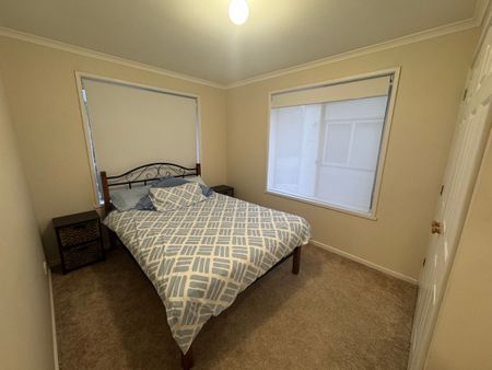 Charming Beach Retreat - Photo 3