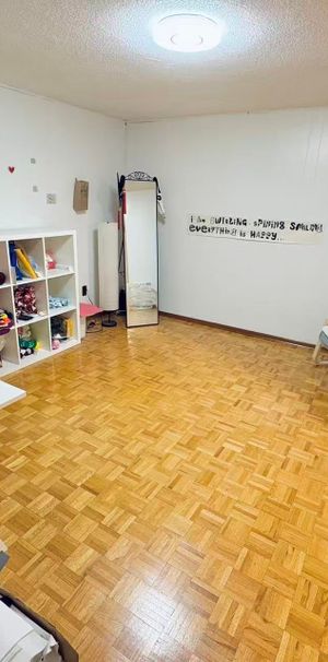 For Lease - 163 Fairglen Avenue Unit# Basement, Toronto, Ontario - Photo 1