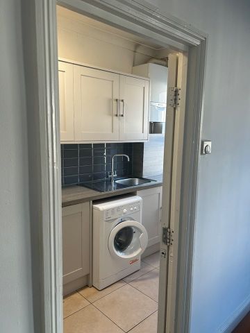 2 Bed Flat, Babington Road, SW16 - Photo 3