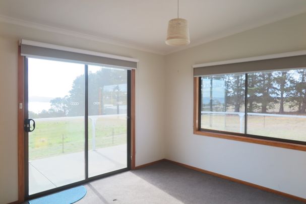152 Lewisham Scenic Drive Lewisham TAS 7173 Australia - Photo 1