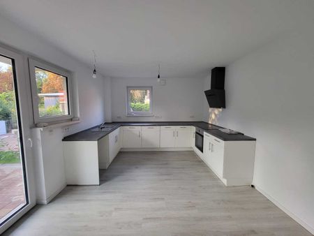 Moderne Neubau-Wohnung mit Garten wartet auf Sie! - Photo 4