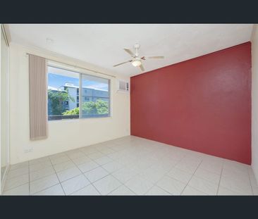 23 Gregory St, North Ward, Qld 4810 - Photo 4