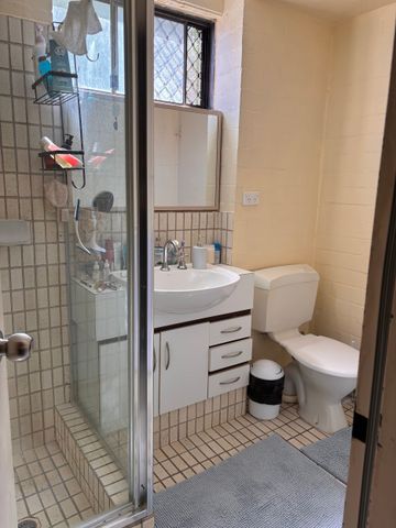 South Perth - Photo 2