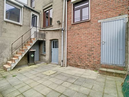 Ruime woning met 3 SLPK, tuin én garage! - Photo 2