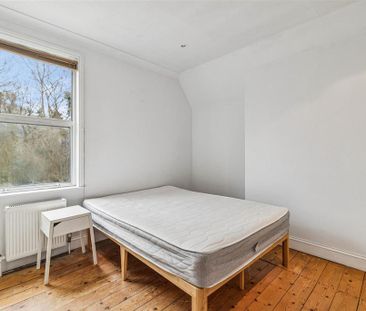 3 bedroom flat to rent - Photo 5