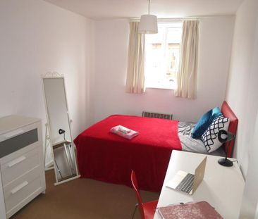 4 bedroom house to rent - Photo 4