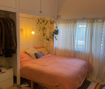 Scarborough - Photo 3