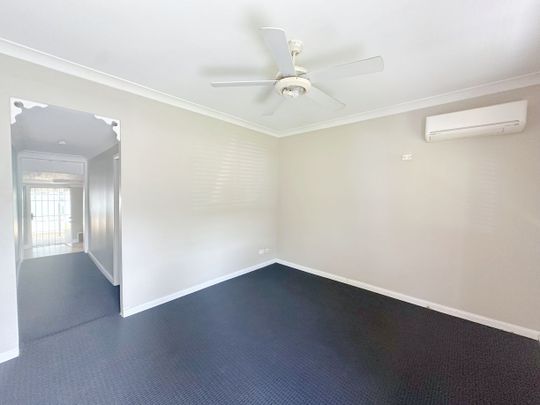 Comfort, Cosy and Convenient - Photo 1