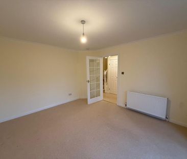 4 bedroom detached house to rent - Photo 1