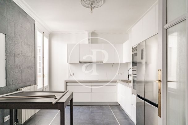 Flat for rent in Recoletos(Madrid) - Photo 1