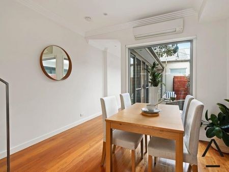 35 Gerard Street, Alexandria NSW 2015 - House For Rent | Domain - Photo 2