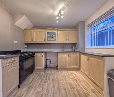 3 bedroom terraced house to rent - Photo 5