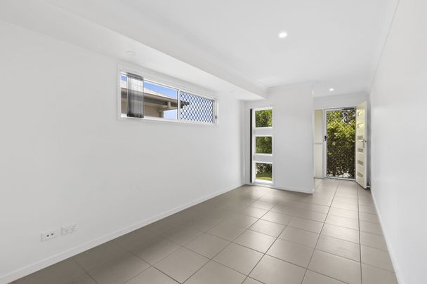 Dream Family Home Awaits at 45 O'Reilly Drive, Coomera – Modern Comfort & Prime Location! - Photo 1