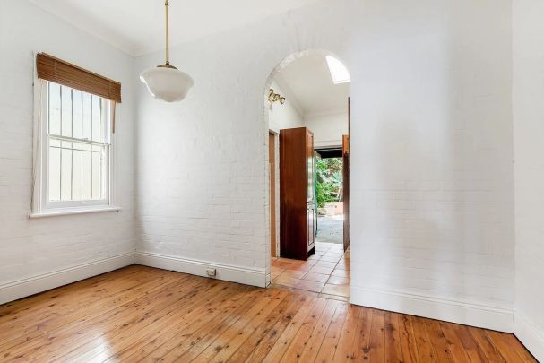 39 Hopetoun Street, Camperdown NSW 2050 - Photo 1