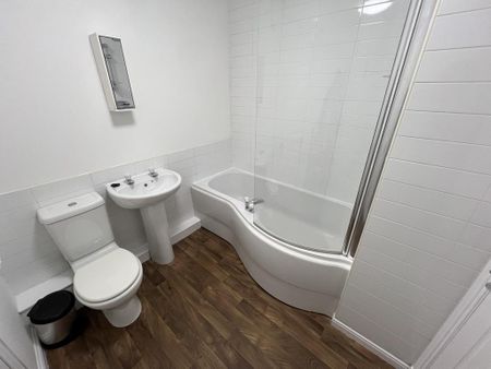 1 bedroom flat to rent - Photo 4