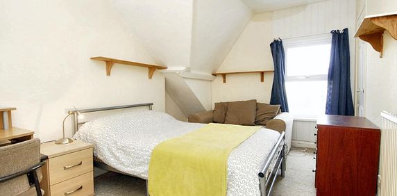 Napier Terrace, Flat 3, Plymouth - Photo 2