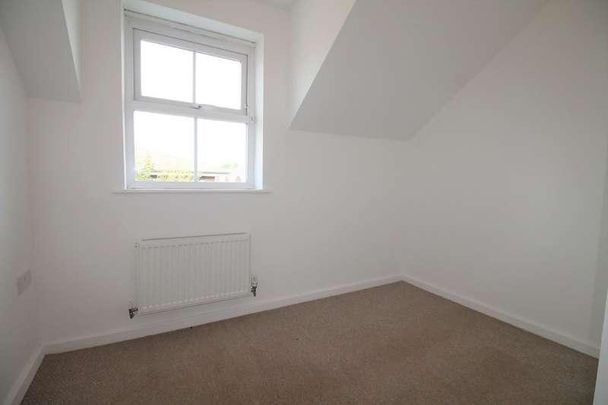 Arlington Court, Columbia, Washington, NE38 - Photo 1