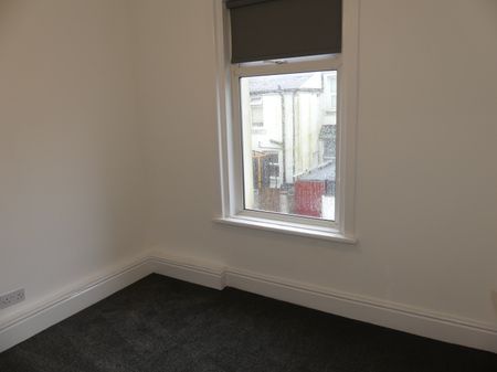 Clinton Avenue - Photo 3