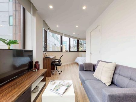 Studio to rent - Photo 2