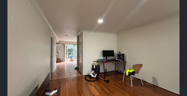 Warrigal State School Catchment - Photo 1