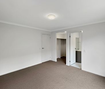 🏡 4-Bedroom House in Wallan - Photo 4