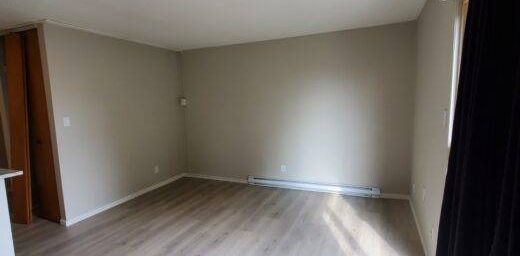 12-160 Stewart Ave - Photo 2