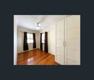 22 Muriel Avenue, Moorooka, Qld 4105 - Photo 5
