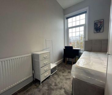 1 bedroom in a house share to rent - Photo 6