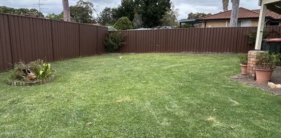 Currans Hill - Photo 2