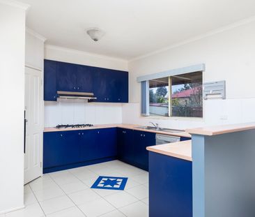 Family Friendly Home - Photo 5