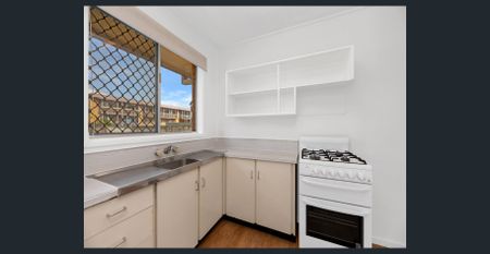 RECENTLY UPDATED, TWO BEDROOM UNIT IN HEART OF NUNDAH - Photo 3