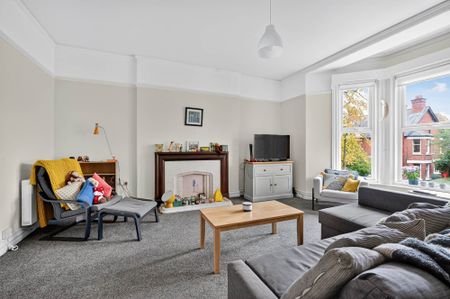 Apt 4 52 Myrtlefield Park, BELFAST, BT9 6NF - Photo 5